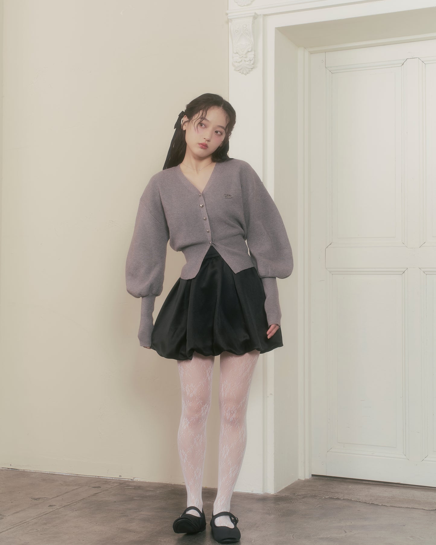 curve shape knit cardigan