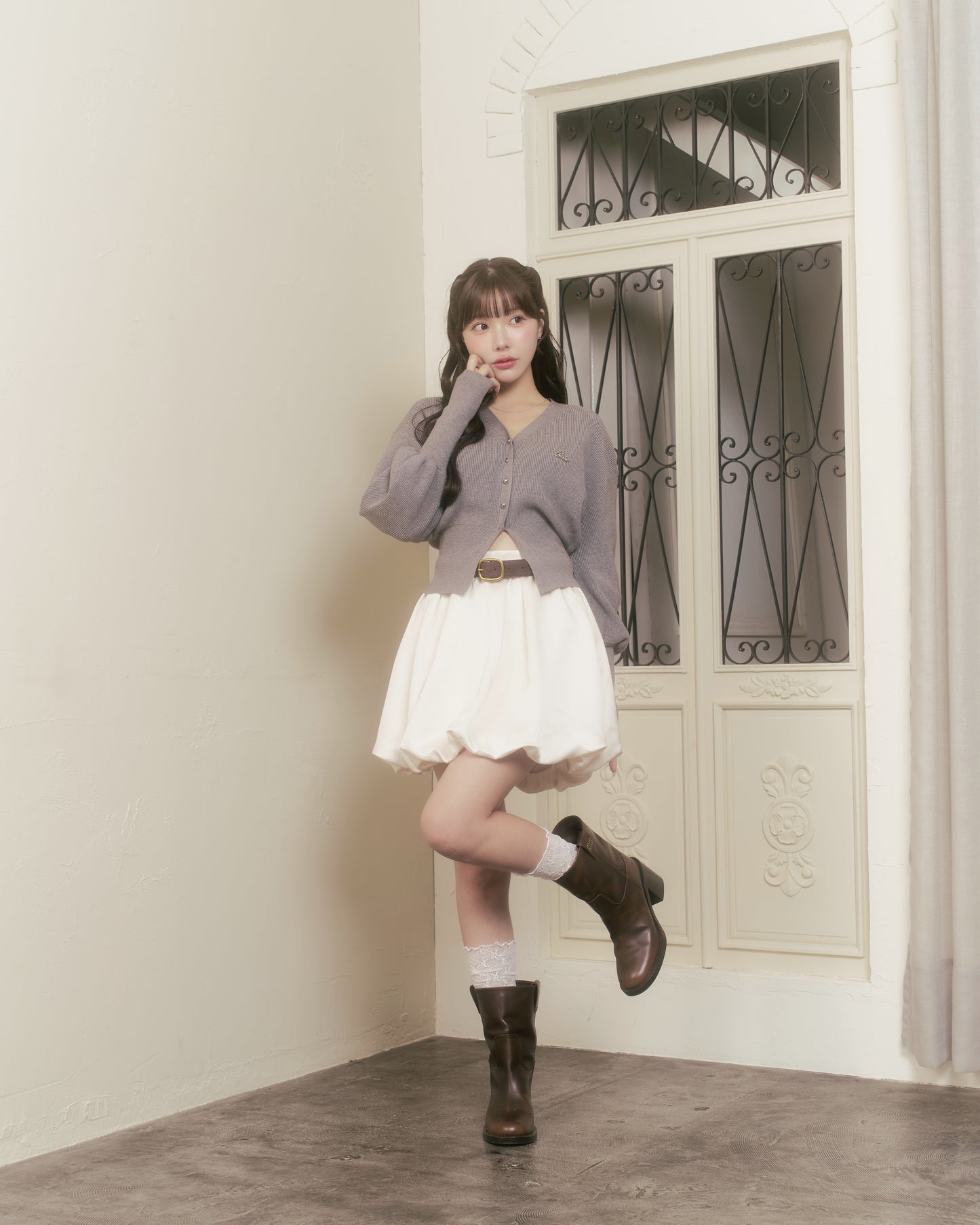 glossy balloon short skirt