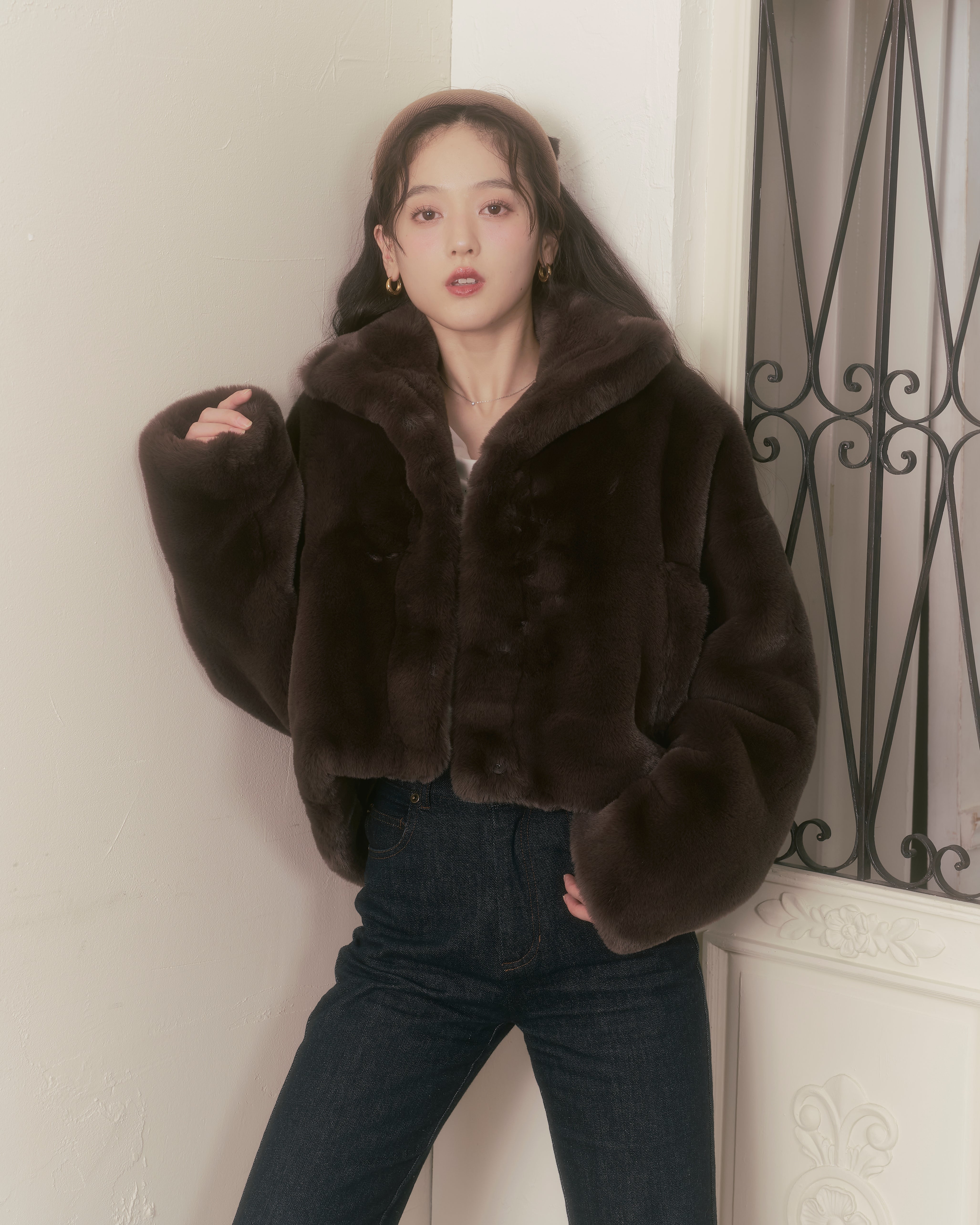 fluffy short eco fur coat – Élise